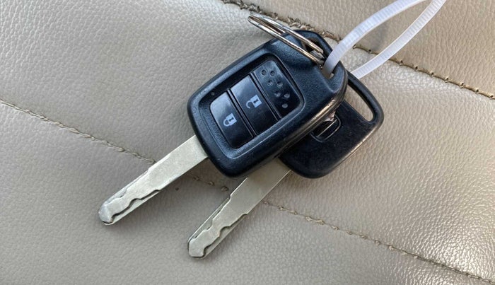 2015 Honda Jazz 1.2L I-VTEC SV, Petrol, Manual, 60,205 km, Key Close Up