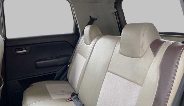 2021 Maruti New Wagon-R VXI 1.0, Petrol, Manual, 4,505 km, Right Side Rear Door Cabin