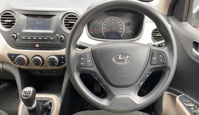 2017 Hyundai Grand i10 SPORTZ 1.2 KAPPA VTVT, Petrol, Manual, 32,367 km, Steering Wheel Close Up