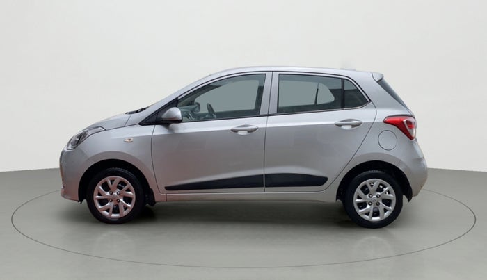 2017 Hyundai Grand i10 SPORTZ 1.2 KAPPA VTVT, Petrol, Manual, 32,367 km, Left Side