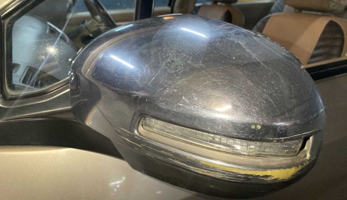 2014 Maruti Ertiga VDI, Diesel, Manual, 52,520 km, Left rear-view mirror - Minor scratches