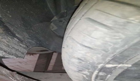 2014 Maruti Ertiga VDI, Diesel, Manual, 52,520 km, Left fender - Lining loose