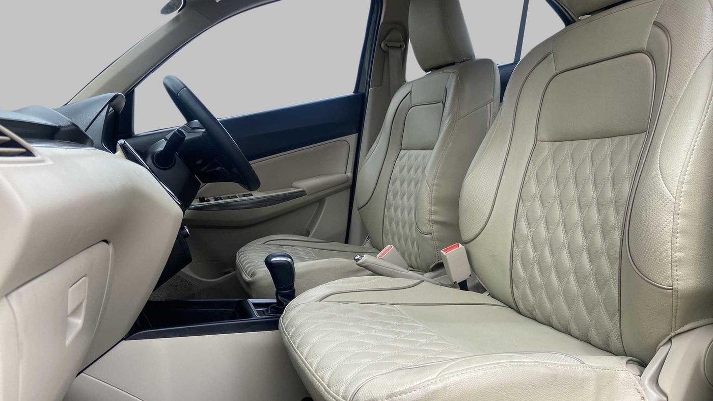 2021 Maruti Dzire ZXI AMT, Petrol, Automatic, 9,323 km, Right Side Front Door Cabin