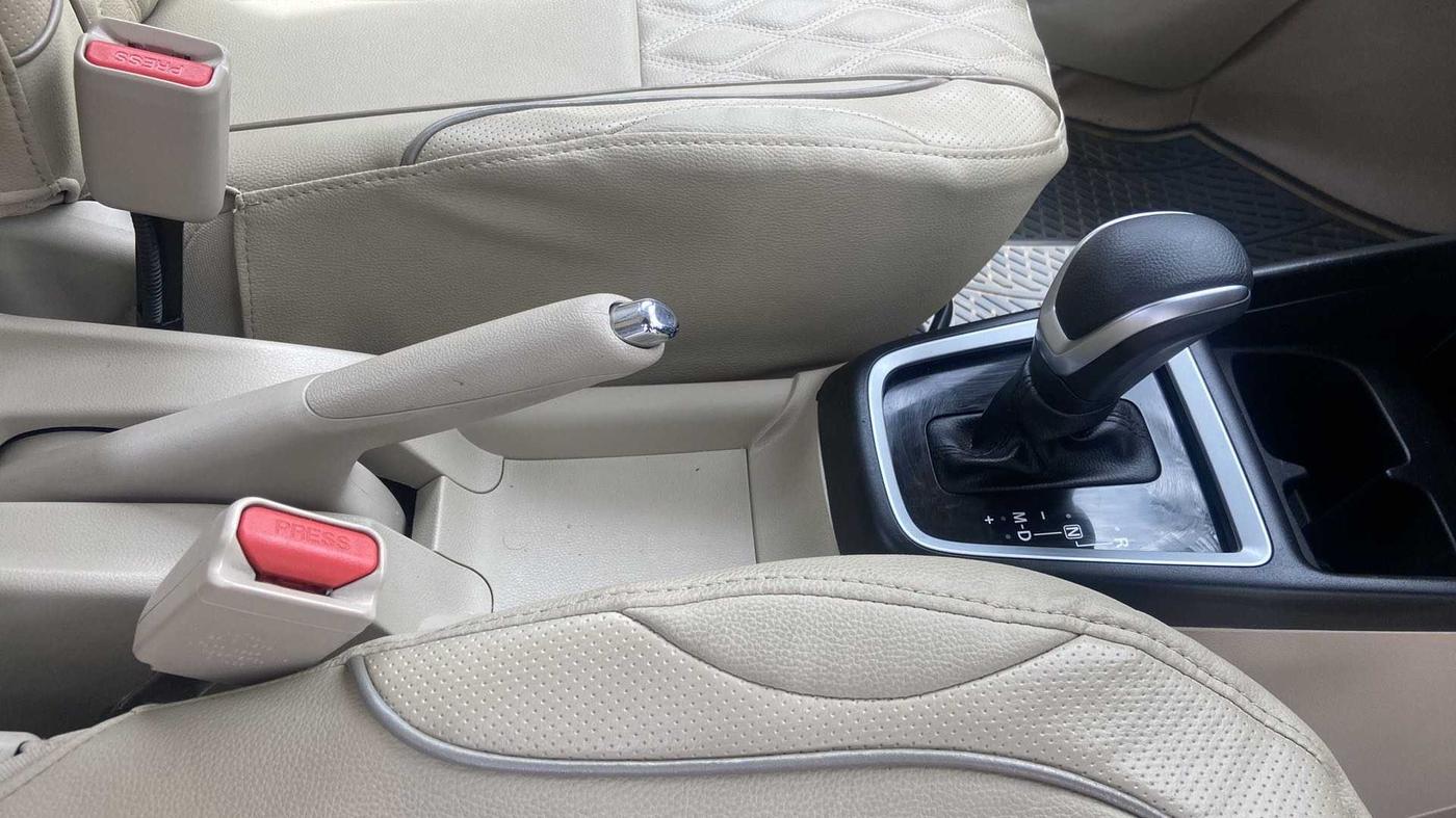 2021 Maruti Dzire ZXI AMT, Petrol, Automatic, 9,323 km, Gear Lever
