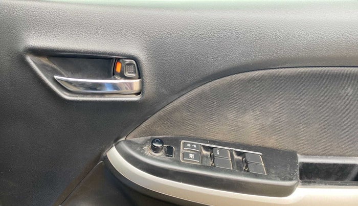 2018 Maruti Baleno ALPHA PETROL 1.2, CNG, Manual, 89,631 km, Driver Side Door Panels Control