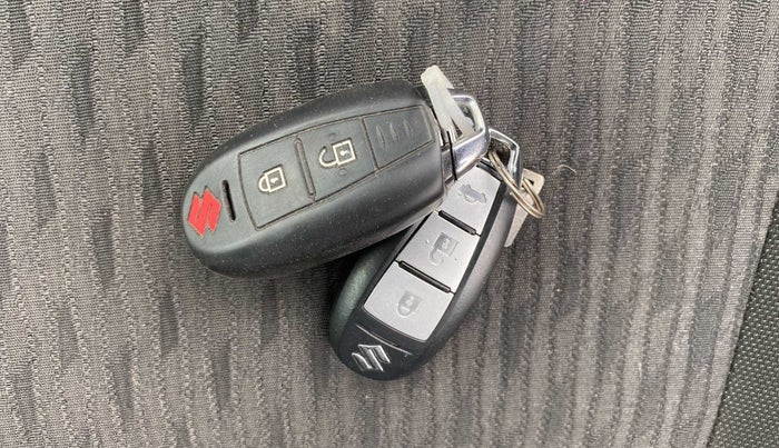 2018 Maruti Baleno ALPHA PETROL 1.2, CNG, Manual, 89,631 km, Key Close Up
