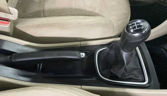 2019 Maruti Ciaz DELTA 1.5 SHVS MT PETROL, Petrol, Manual, 42,139 km, Gear Lever