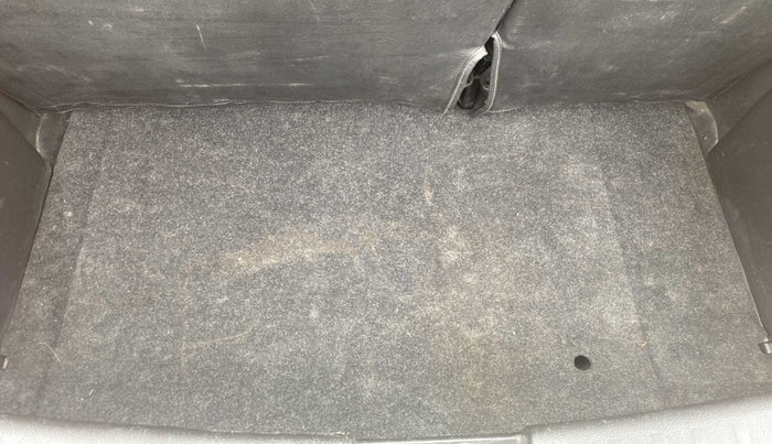 2016 Maruti Swift VXI O, Petrol, Manual, 65,033 km, Boot Inside