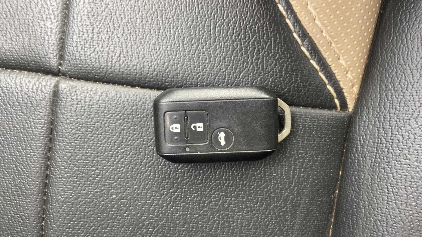 2021 Maruti Dzire ZXI, Petrol, Manual, 31,615 km, Key Close Up