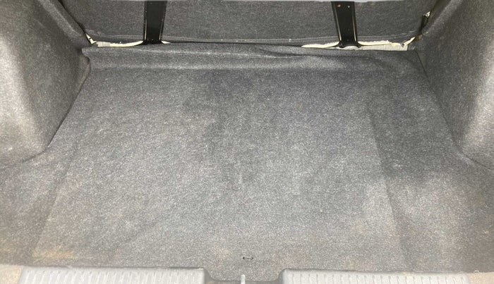 2021 Maruti Dzire ZXI, Petrol, Manual, 31,615 km, Boot Inside