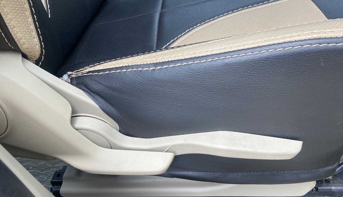 2021 Maruti Dzire ZXI, Petrol, Manual, 31,615 km, Driver Side Adjustment Panel