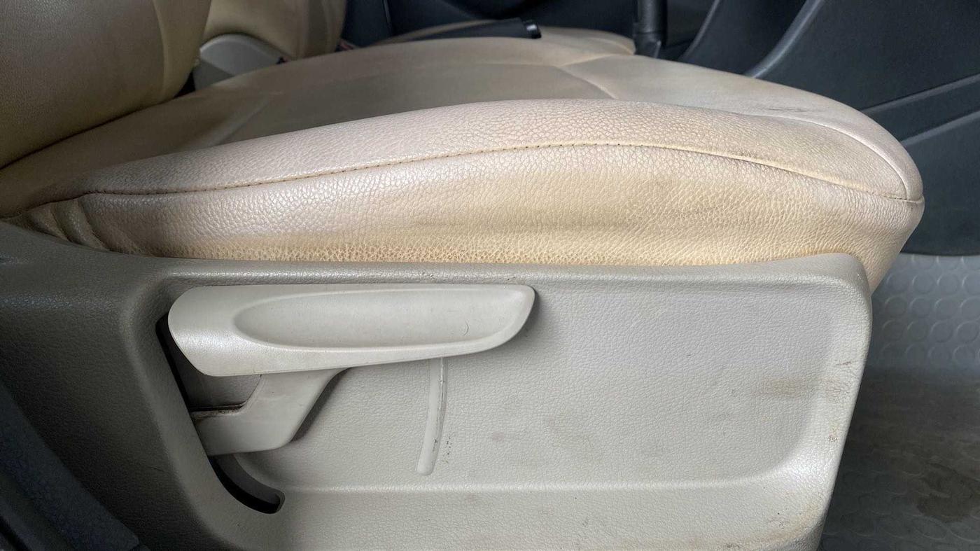 2010 Volkswagen Polo COMFORTLINE 1.2L PETROL, Petrol, Manual, 97,453 km, Driver Side Adjustment Panel