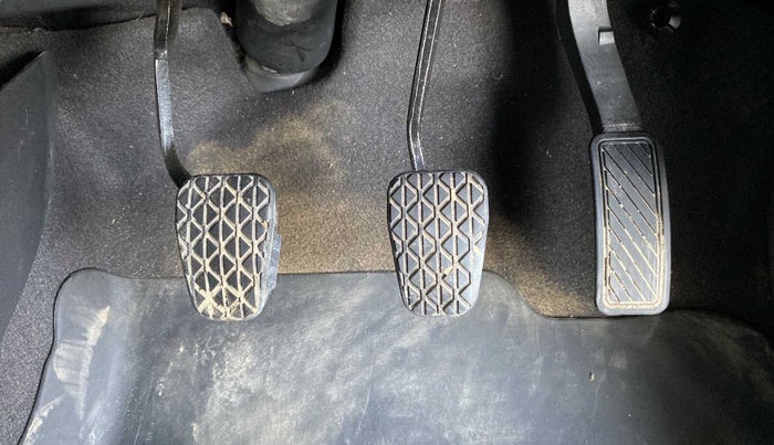 2019 Ford FREESTYLE TITANIUM 1.2 PETROL, Petrol, Manual, 13,328 km, Pedals