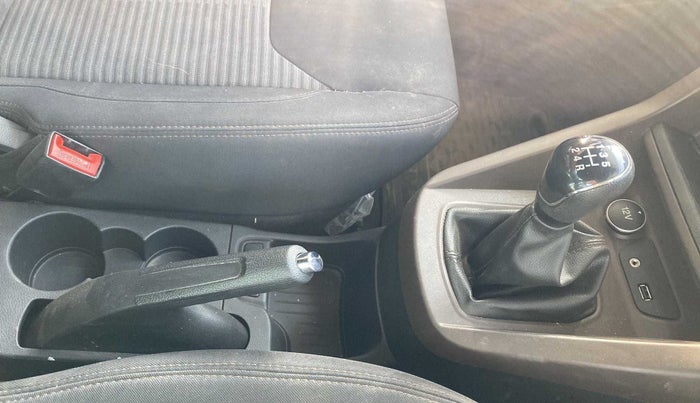 2019 Ford FREESTYLE TITANIUM 1.2 PETROL, Petrol, Manual, 13,328 km, Gear Lever