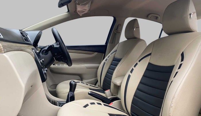 2018 Maruti Ciaz DELTA 1.5 SHVS MT PETROL, Petrol, Manual, 35,782 km, Right Side Front Door Cabin