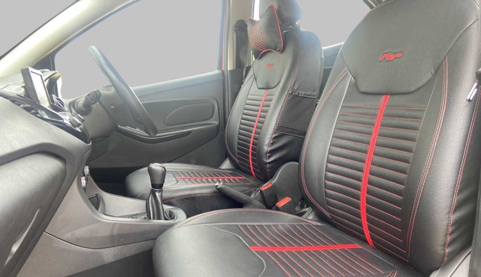 2019 Ford New Figo TITANIUM 1.2 PETROL MT, Petrol, Manual, 45,554 km, Right Side Front Door Cabin
