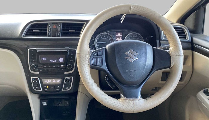 2016 Maruti Ciaz ZXI, Petrol, Manual, 50,709 km, Steering Wheel Close Up