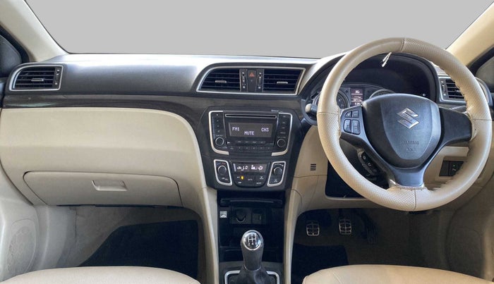 2016 Maruti Ciaz ZXI, Petrol, Manual, 50,709 km, Dashboard