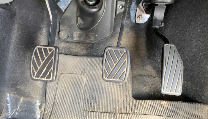 2022 Maruti New Wagon-R VXI CNG 1.0, CNG, Manual, 8,408 km, Pedals