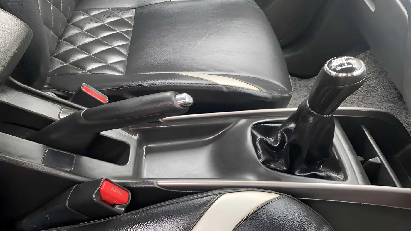2019 Maruti Baleno ZETA DIESEL 1.3, Diesel, Manual, 57,365 km, Gear Lever