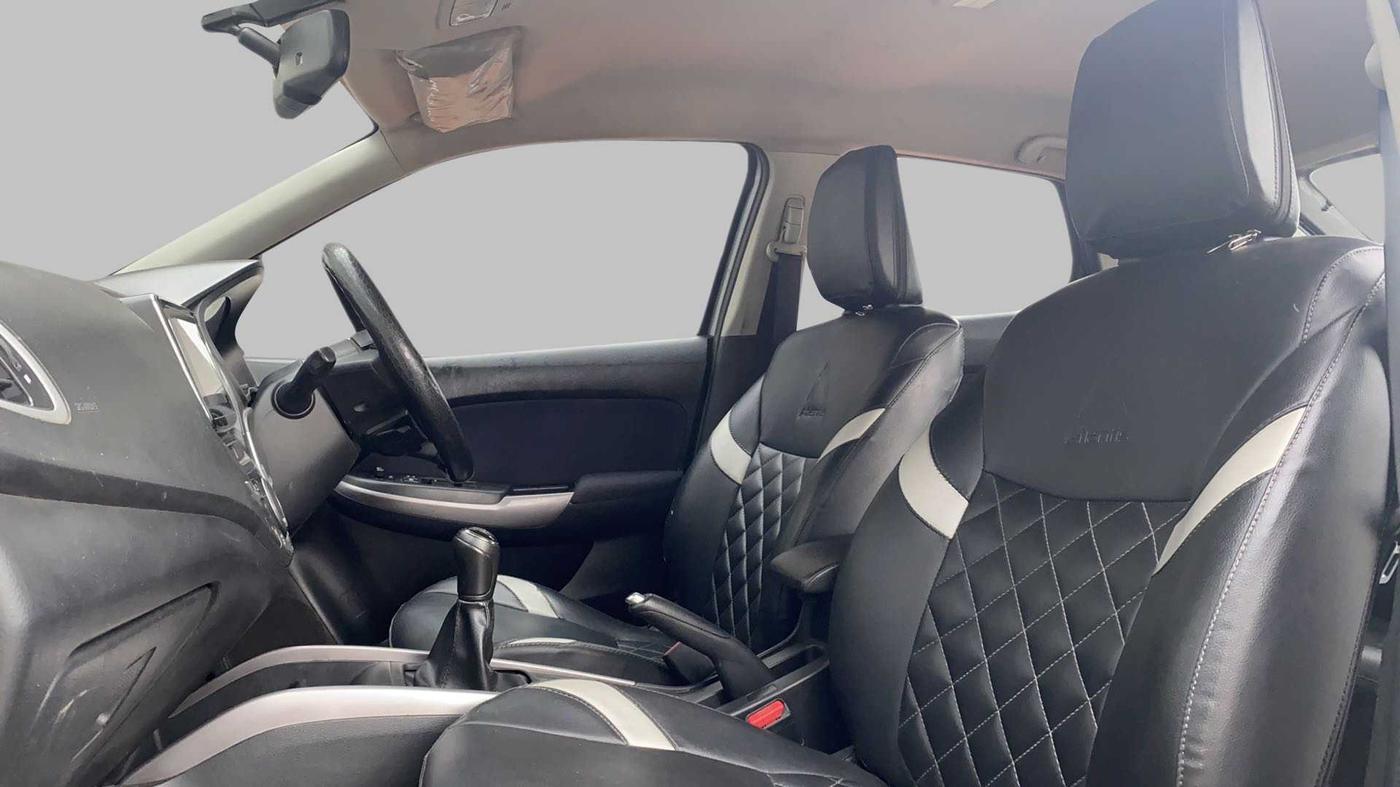 2019 Maruti Baleno ZETA DIESEL 1.3, Diesel, Manual, 57,365 km, Right Side Front Door Cabin