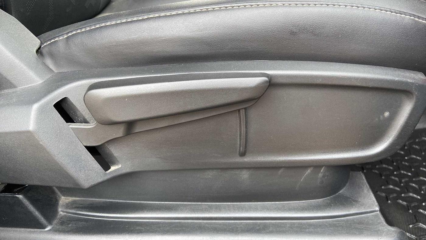 2021 Tata ALTROZ XZ PLUS PETROL, Petrol, Manual, 16,239 km, Driver Side Adjustment Panel