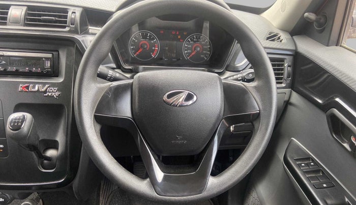 2018 Mahindra KUV 100 NXT K4+ P 6 STR, Petrol, Manual, 27,162 km, Steering Wheel Close Up