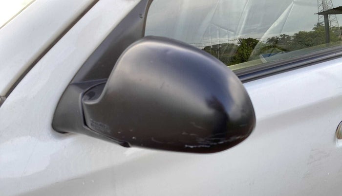 2016 Maruti Alto 800 LXI, Petrol, Manual, 28,683 km, Left rear-view mirror - ORVM knob broken and not working