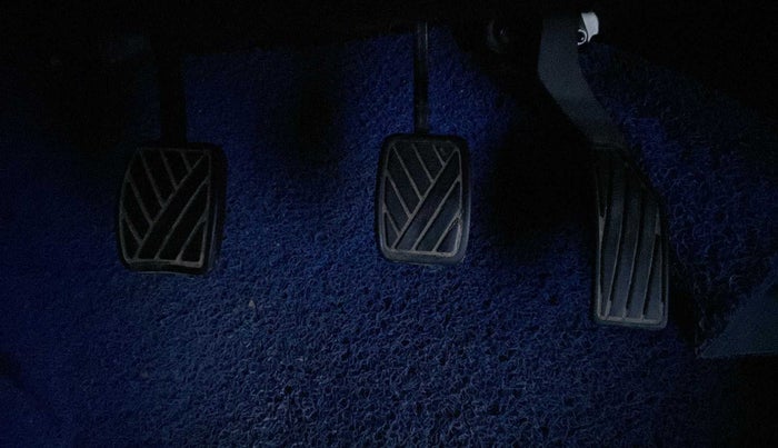 2015 Maruti Swift VDI ABS, Diesel, Manual, 25,766 km, Pedals