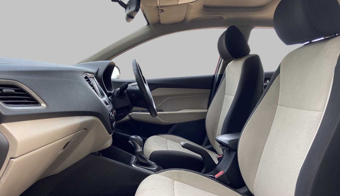 2019 Hyundai Verna 1.6 VTVT SX + AT, Petrol, Automatic, 52,144 km, Right Side Front Door Cabin