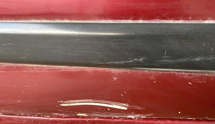 2012 Maruti Wagon R 1.0 VXI, Petrol, Manual, 61,195 km, Front passenger door - Slightly dented