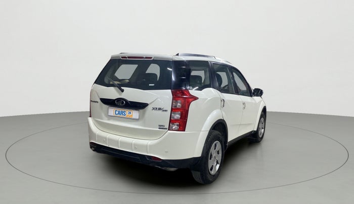 2017 Mahindra XUV500 W6 AT, Diesel, Automatic, 1,08,691 km, Right Back Diagonal