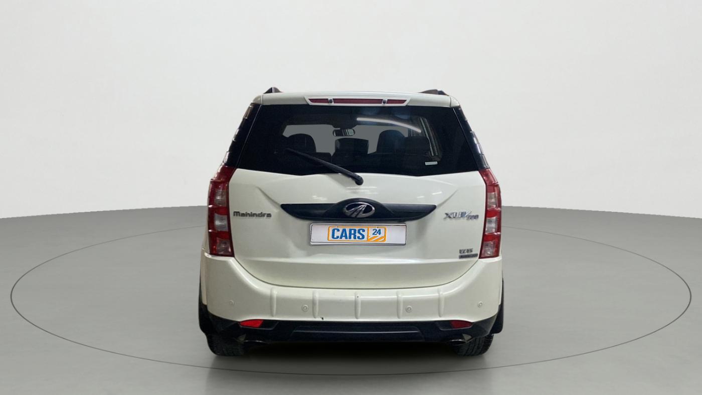 2017 Mahindra XUV500 W6 AT, Diesel, Automatic, 1,08,691 km, Back/Rear