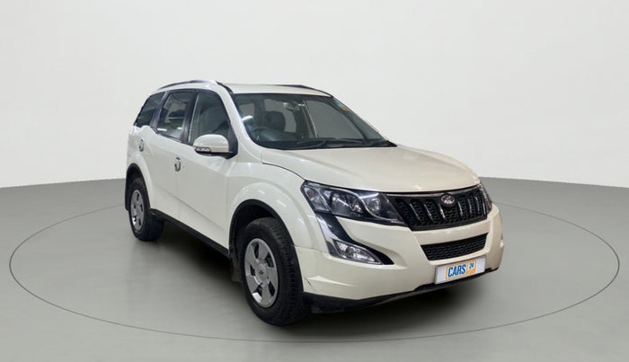 2017 Mahindra XUV500 W6 AT, Diesel, Automatic, 1,08,691 km, SRP