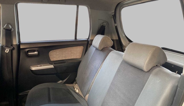 2015 Maruti Wagon R 1.0 VXI, Petrol, Manual, 37,345 km, Right Side Rear Door Cabin