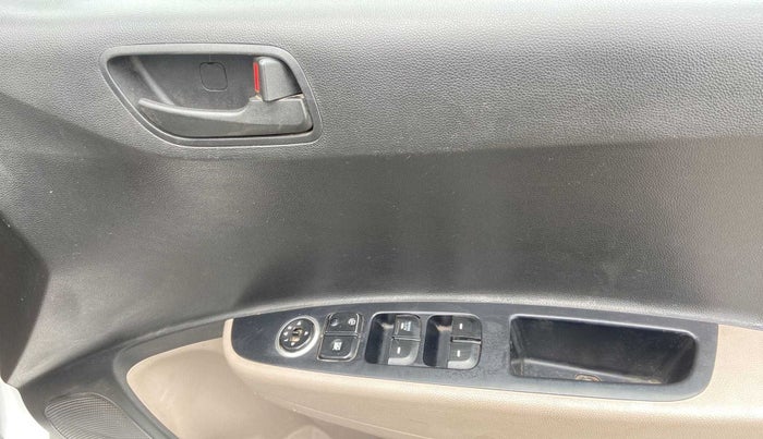 2014 Hyundai Grand i10 MAGNA 1.2 KAPPA VTVT, Petrol, Manual, 47,846 km, Driver Side Door Panels Control