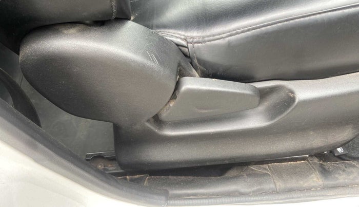 2018 Datsun Redi Go S 1.0, Petrol, Manual, 48,679 km, Driver Side Adjustment Panel