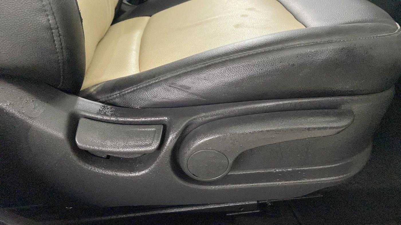 2018 Hyundai Verna 1.6 VTVT SX, Petrol, Manual, 4,922 km, Driver Side Adjustment Panel