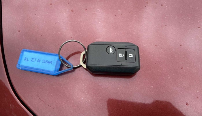 2017 Maruti Dzire ZXI PLUS AMT, Petrol, Automatic, 38,846 km, Key Close Up