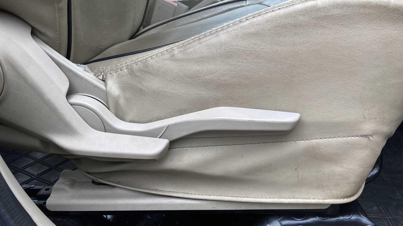 2017 Maruti Dzire ZXI PLUS AMT, Petrol, Automatic, 38,846 km, Driver Side Adjustment Panel