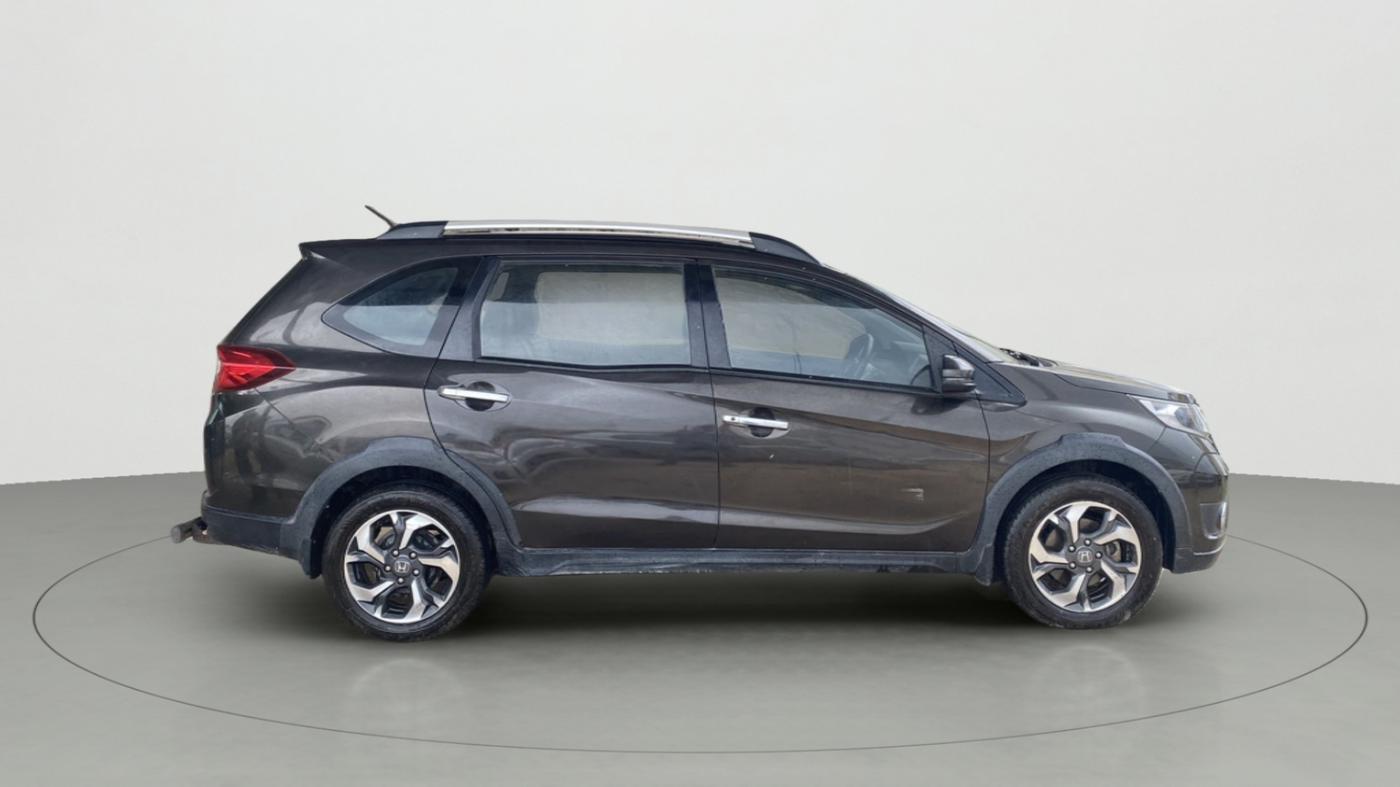 2016 Honda BR-V 1.5L I- DTEC V, Diesel, Manual, 83,187 km, Right Side View