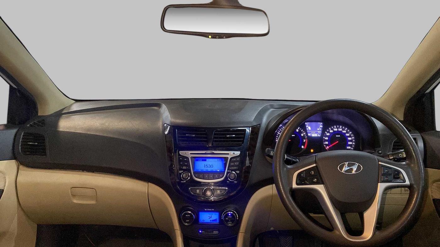 2013 Hyundai Verna FLUIDIC 1.6 VTVT EX, Petrol, Manual, 58,292 km, Dashboard