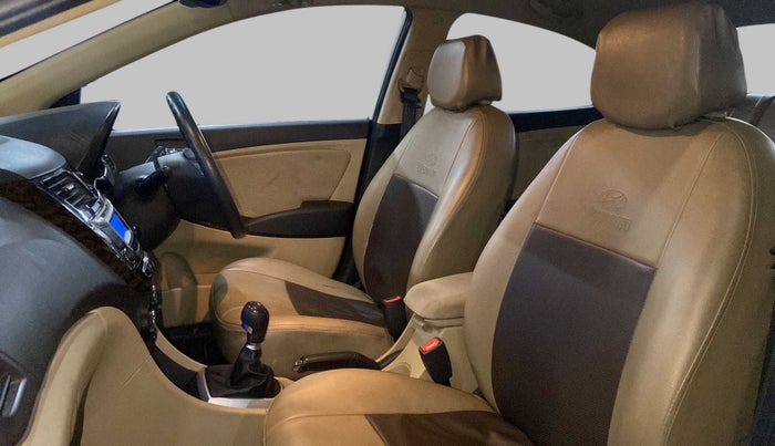 2013 Hyundai Verna FLUIDIC 1.6 VTVT EX, Petrol, Manual, 58,292 km, Right Side Front Door Cabin