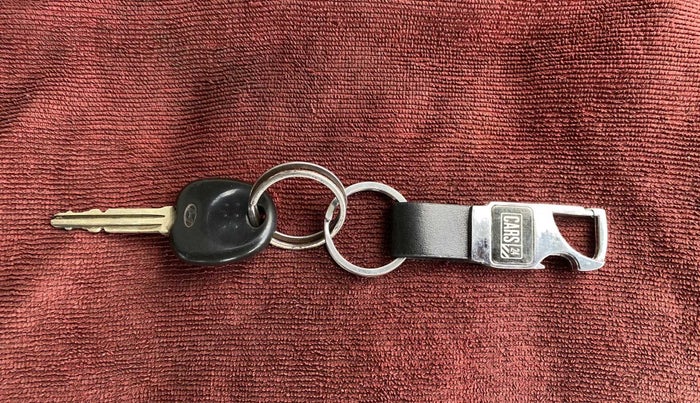 2014 Hyundai Eon ERA +, Petrol, Manual, 17,384 km, Key Close Up