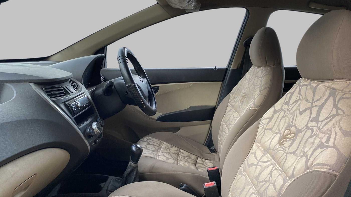 2014 Hyundai Eon ERA +, Petrol, Manual, 17,384 km, Right Side Front Door Cabin