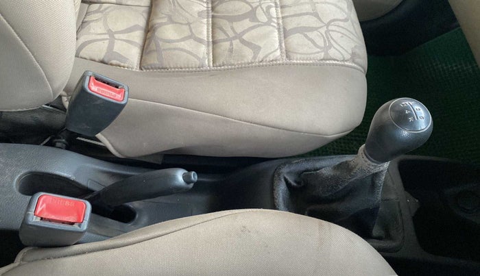 2014 Hyundai Eon ERA +, Petrol, Manual, 17,384 km, Gear Lever