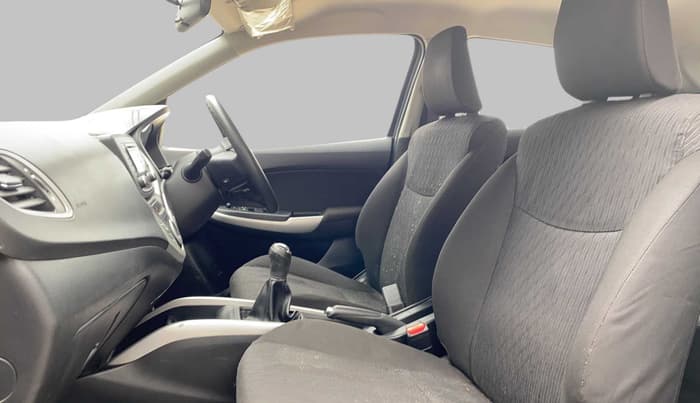 2016 Maruti Baleno DELTA PETROL 1.2, Petrol, Manual, 35,748 km, Right Side Front Door Cabin