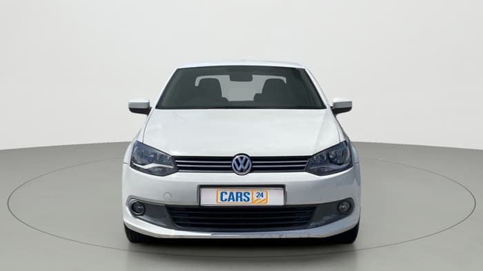 2015 Volkswagen Vento COMFORTLINE 1.2 TSI AT, Petrol, Automatic, 1,11,525 km, Front