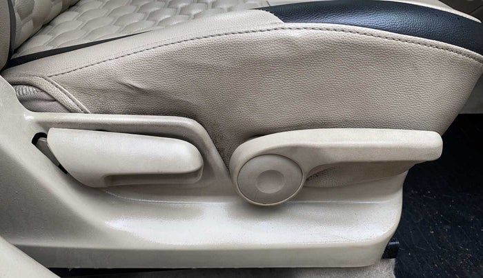 2015 Maruti Swift Dzire ZXI, Petrol, Manual, 19,271 km, Driver Side Adjustment Panel