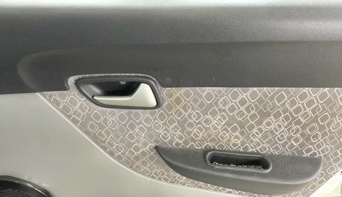 2019 Maruti Alto 800 LXI, Petrol, Manual, 15,144 km, Driver Side Door Panels Control